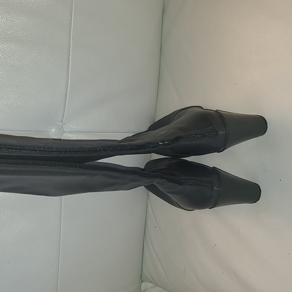 Kenneth Cole gray leather tall boots - Picture 5 of 10